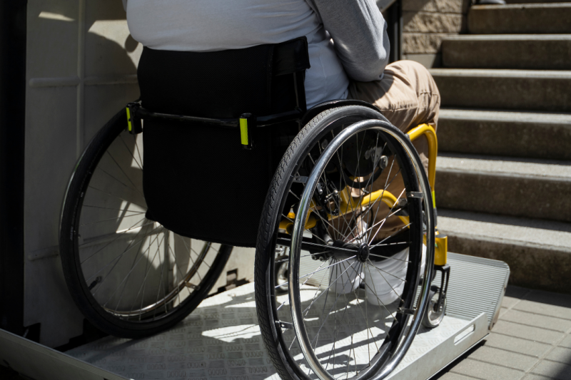 Elevador para cadeirante: como escolher e instalar corretamente