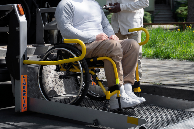 Plataformas Elevatórias: Soluções Permanentes de Acessibilidade