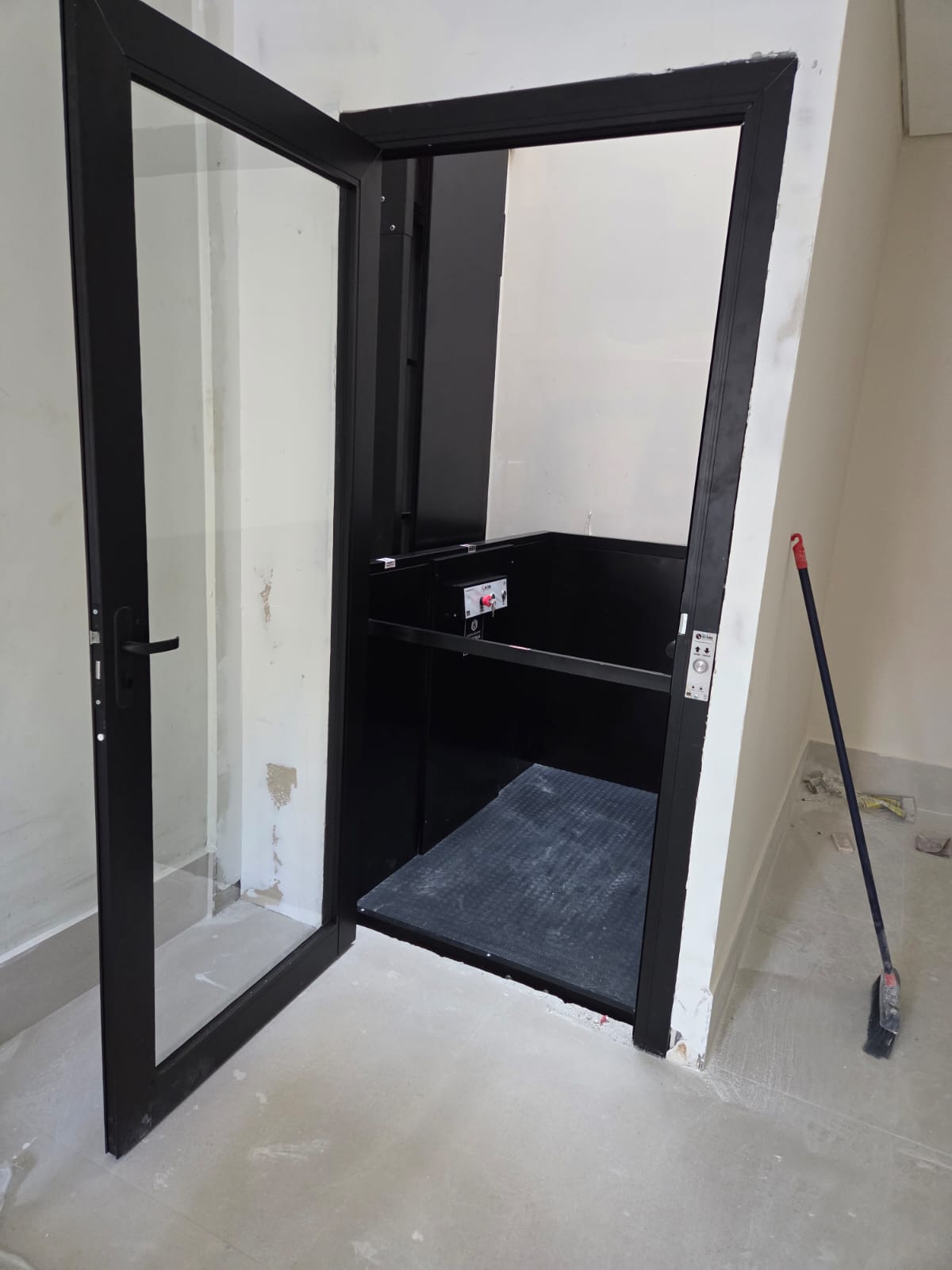 imagens de Modelos Meia Cabine e Cabinado com Portas